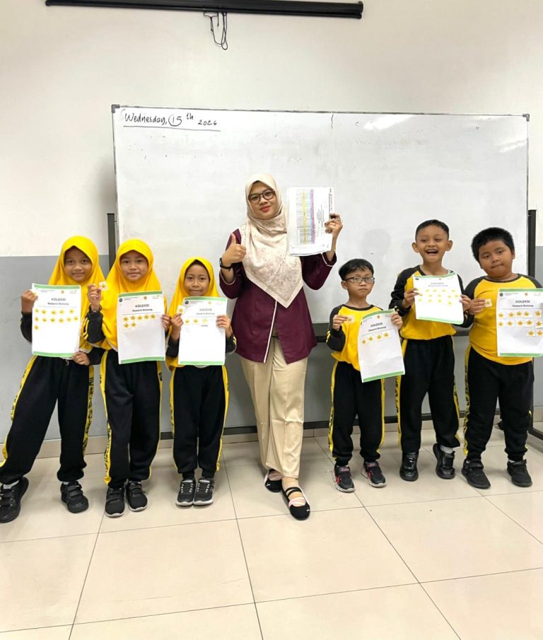 Inovasi Guru : Bintang Prestasi, Cara Seru Meningkatkan Semangat Belajar Siswa